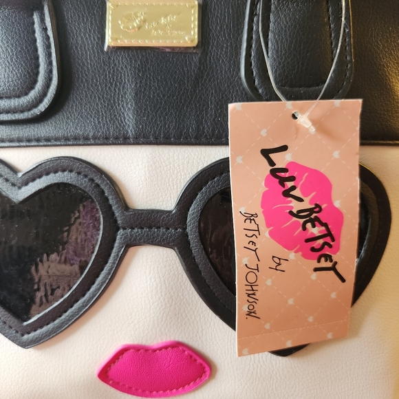 BETSEY JOHNSON ☆ BLACK & WHITE ☆ LADY FACE SATCHEL ☆ NWT - Picture 9 of 13